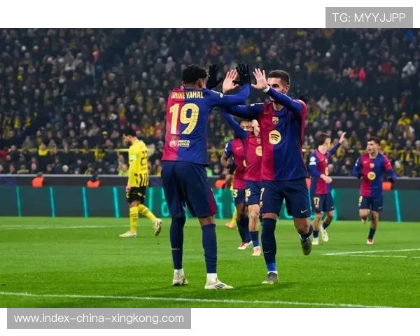 费兰托雷斯无球跑动拉扯多名防守者,巴萨前场配置愈加兼容 费兰托雷斯无球跑动拉扯多名防守者,巴萨前场配置愈加兼容