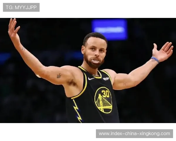 克莱状态回暖接连命中,金州顺利反超 克莱状态回暖接连命中,金州顺利反超