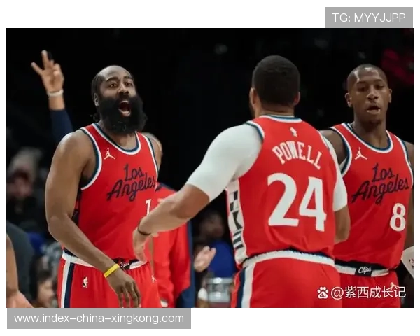 快船阵地调整：增加内线冲击次数以牵制对手防守