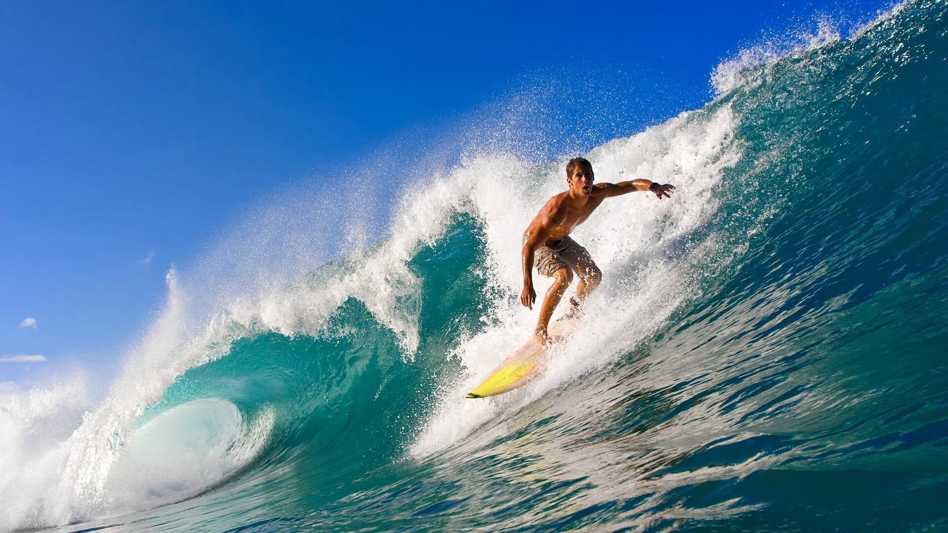 亚洲校园羽毛球体能营:体能耐力与抢攻速度并举,业余羽毛球员体能